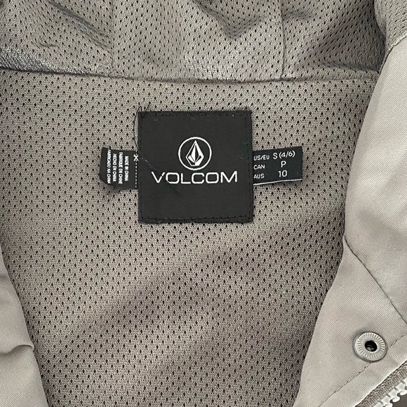 Volcom rain jacket - Picture 4 of 4